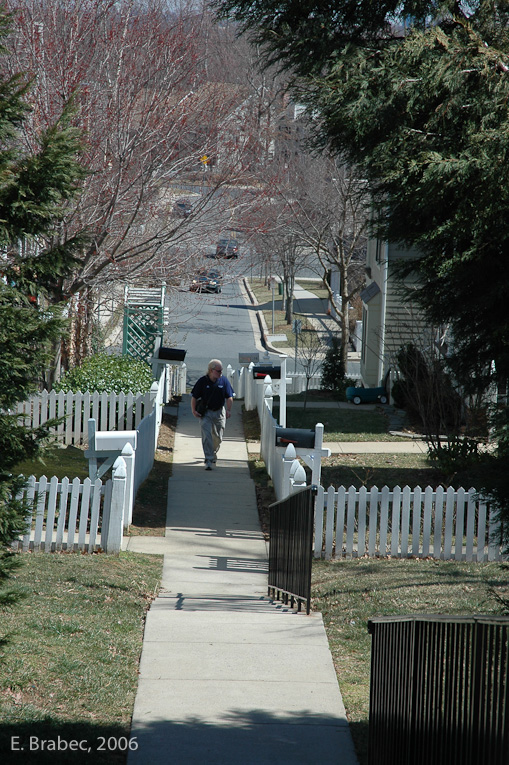 Pedestrian walkway