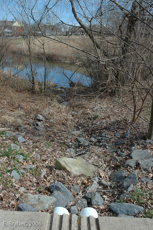 Stormwater spillway