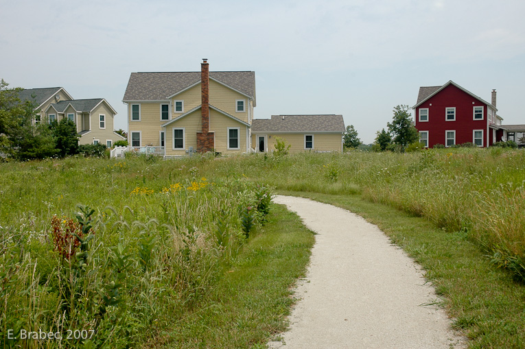 Private yard/prairie interface